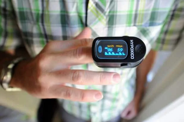 fingertip pulse oximeter